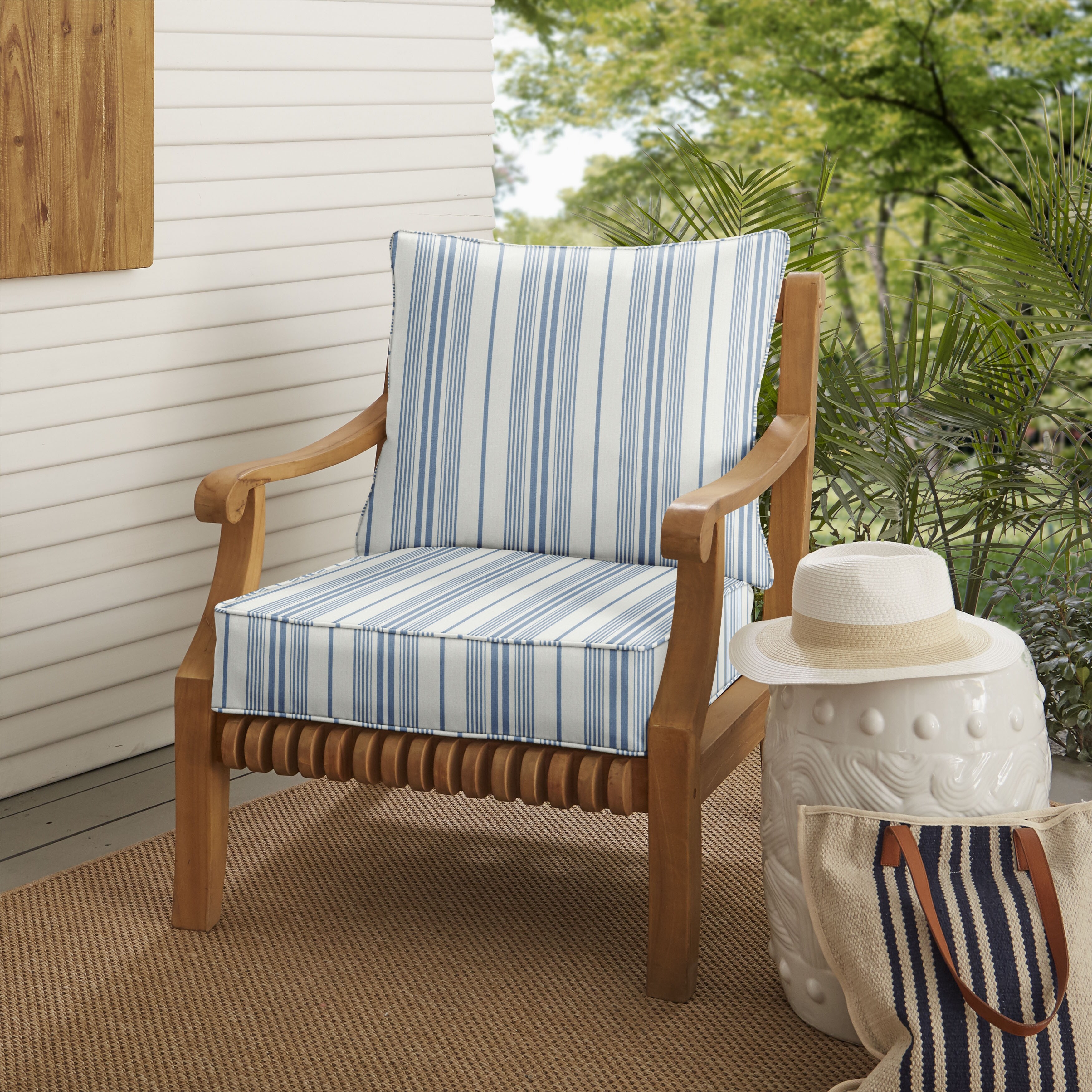 Outdoor new arrivals cushion recliner